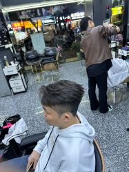 -藤野造型专业烫染接发