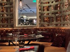 -恰餐厅及酒吧 CHAR Bar & Grill (北京丽都皇冠假日店)