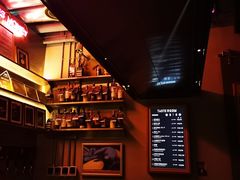 -TASTE ROOM Bar