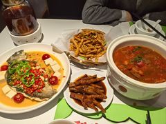 -鑫小城故事·藕汤·家常菜(台北一路总店)