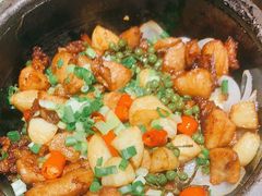 招牌石锅鸡-锦庐道地川菜(来福士店)