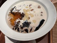 -RUXU入续糖水铺与包(卓悦中心店)