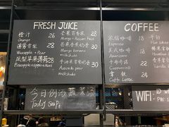 -麦田工坊(月湖店)