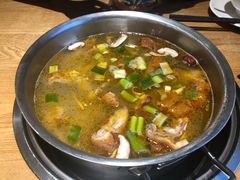 酸萝卜鸭架汤-守柴炉烤鸭(中海国际店)