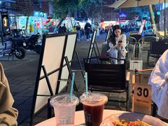 -CowCow其其·牛杂咖啡公司(六运店)