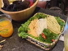 -湊湊火锅·茶憩(新中关购物中心店)