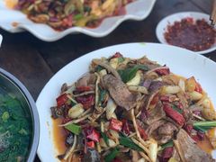 -周记翘脚牛肉