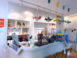 -E.L.K造型momopark店