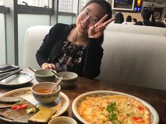 -大头虾越式风味餐厅(光明广场店)