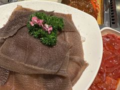 -海底捞火锅(曹安公路店)