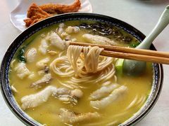 -明呈黄鱼面馆(斜土路店)