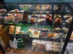 零售区-星巴克(北京南站第三店)