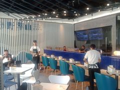大堂-野萃山·潮汕厚果汁(十亩地店)