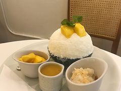 芒果雪冰-Cheevit Cheeva(Sirimangkalajarn)
