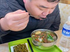 -卓雅桂林米粉