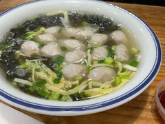 香菇鲜肉小馄钝-父二代辣肉面·盖饭