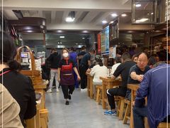 大堂-清真·苍鹰蓬灰牛肉面(盐场路店)