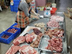 -标记美食新鲜猪杂(兴南大道店)