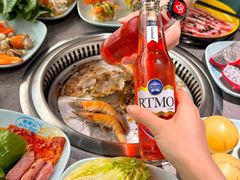 -金滏山·烤肉海鲜火锅自助(襄阳万达店)