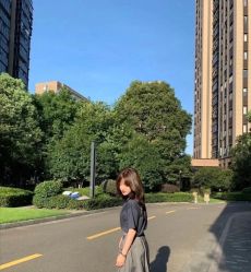 点击看大图 -丝语萱形象