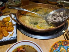 -洱火云南酸菜牛肉火锅(石景山当代商城店)