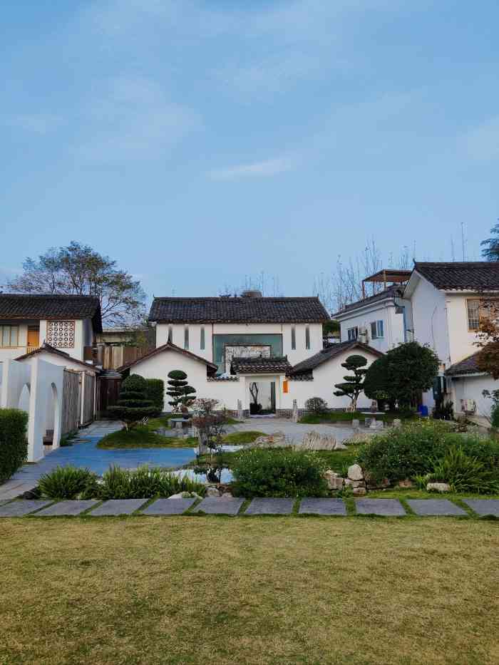 不二隐庐(三圣乡店)-"哇,颜值爆炸99因为下雨,都没有好好逛一.