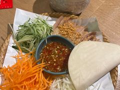 炭烧猪颈肉卷卷拼盘-迷你椰·泰式大排档(共康店)