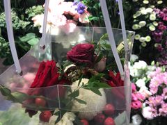 -谷莠子花艺气球派对·绿植造景·花艺沙龙(东海缤纷天地店)