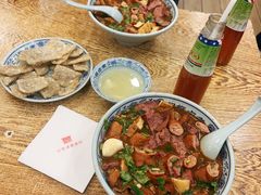 卤煮火烧-门框胡同百年卤煮(新街口店)