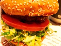 -The Habit Burger Grill 哈比特汉堡(复兴soho店)