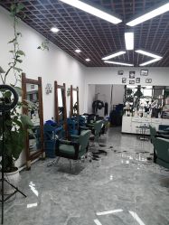 -V8潮牌·接发烫染连锁