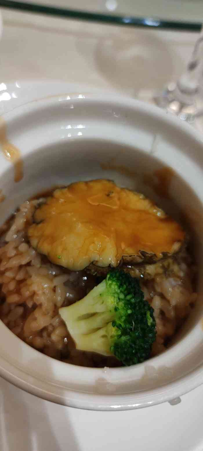 鲜橙坊大酒店(鲜橙广场店)-"还行,就是菜都是烧好的……….,.