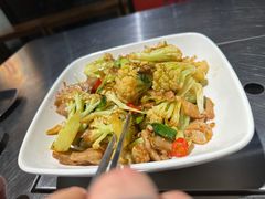 -马路牙子烧烤音乐酒馆(望京店)