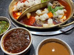 -顶顶汤火牛排火锅·经典铜锅涮肉