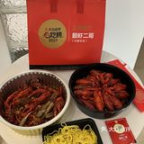 五一来长沙旅游一定要吃的小龙虾，真没失望！！