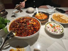 -初蓉丨遇见新川菜(亲贤街荣耀店)