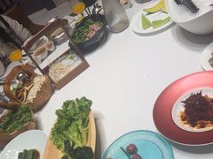 -红鼎豆捞·非遗鲍皇汤火锅(宝丰路店)