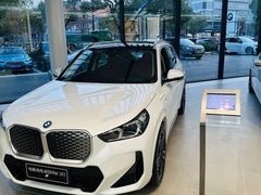 -上海宝信宝马4S店