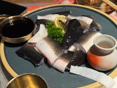 -草家酱蟹炭火烤肉店(珲春南路一店)