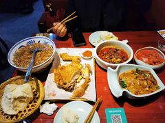 -窄巷子陕菜馆·地道陕西菜(粉巷店)