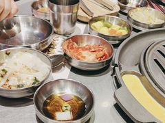 -GOGIYA·咕叽吖韩国传统烤肉店(东方新天地店)