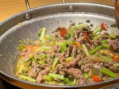 猫儿山的小黄牛-吃饭皇帝大·土家民族菜(温州万象城店)