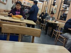 大堂-筋饼豆腐脑一绝