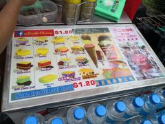 -詹爷爷乌节路街头冰淇淋