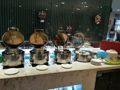 自助取餐区-339旋转餐厅(天府熊猫塔店)