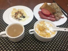 -山明水秀大饭店