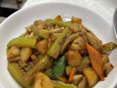 东北地三鲜-金良酸菜鱼(宁海路总店)