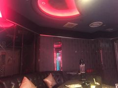 -好乐迪(张扬路八佰伴店)