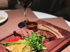 -Oasis Bar & Grill