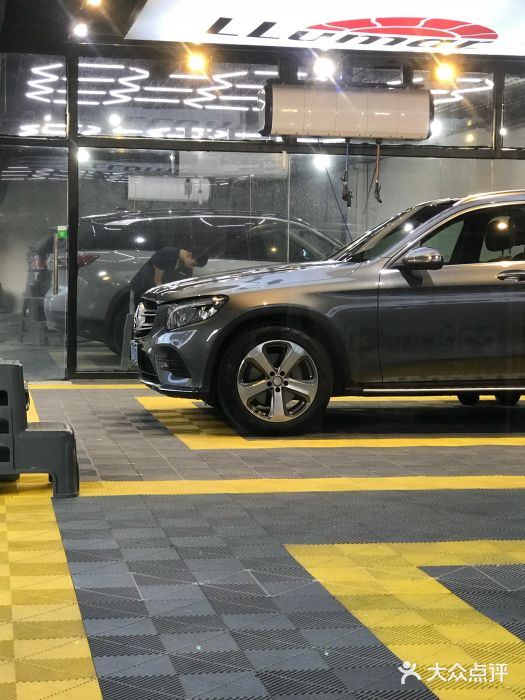 LLumar美国龙膜玻璃膜隐形车衣连锁店图片